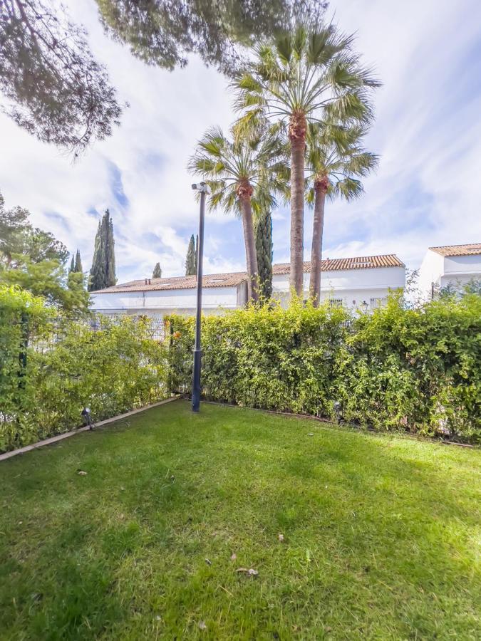 Apartment Bajo Con Jardin En La Milla De Oro Marbella